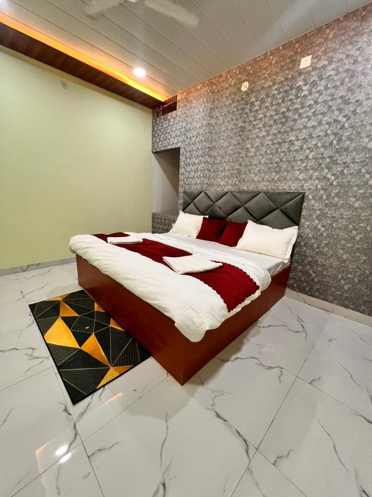 Hotel Gulab Residency Váránasí Exteriér fotografie