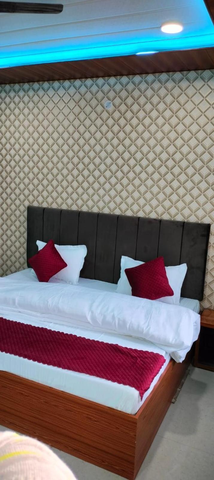 Hotel Gulab Residency Váránasí Exteriér fotografie